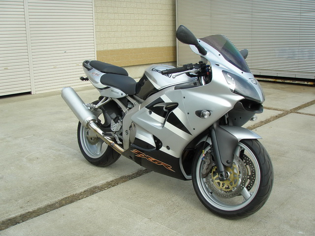 Купить мотоцикл Kawasaki ZX-6R 2002 фото 11